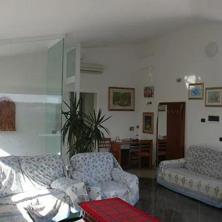 Holiday home Bobolino *